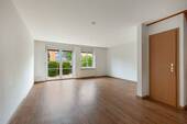 Wohnbereich mit Gartenzugang - 