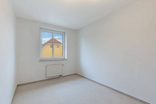 Schlaf-/Gäste-/Kinderzimmer - 
