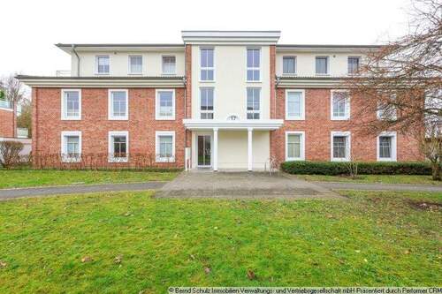 2 Hausansicht - 3 Zimmer Etagenwohnung zum Kaufen in Schenefeld