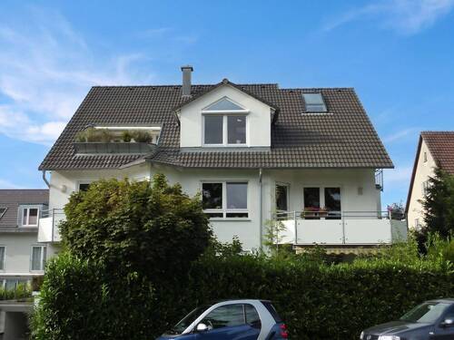 Hausansicht - 3 Zimmer Etagenwohnung in Stuttgart