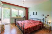 Schlafzimmer mit Balkon - 