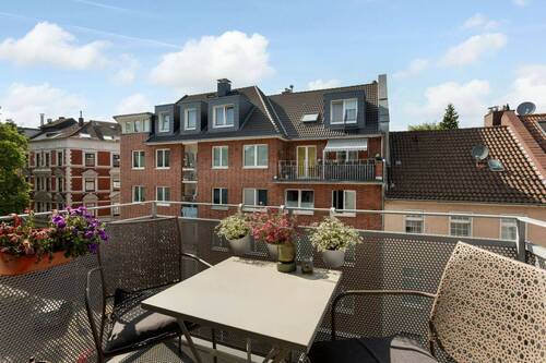 Balkon - Urban Living im Herzen von Pempelfort: Möblierte 1-Zimmer-Wohnung mit Balkon & Einbauküche