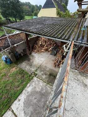 5 Holzlager mit Stallzugang - 