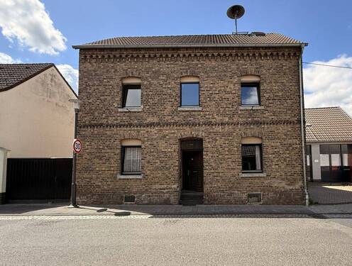Hausansicht - 6 Zimmer Einfamilienhaus zum Kaufen in Swisttal-Miel