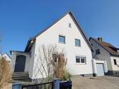Eingang Einheit 1 - Schön renoviertes Einfamilienhaus mit Einliegerwohnung in Rödental