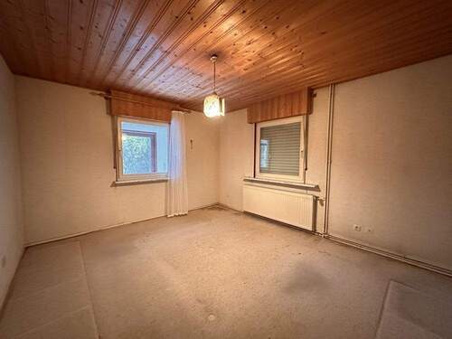 weiteres Zimmer im EG - 