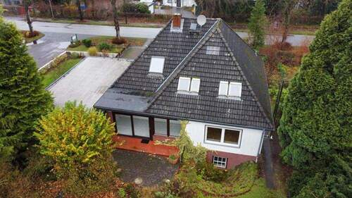 Blick von oben - 6 Zimmer Einfamilienhaus in Bockhorn