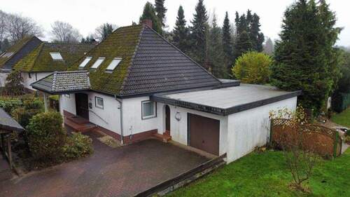 Haus mit Garage - 