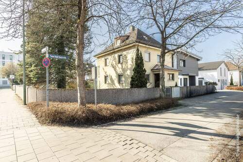 Blick von der Straße - Grundstück in München