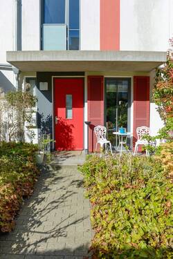 Eingang mit Morgenterrasse - 