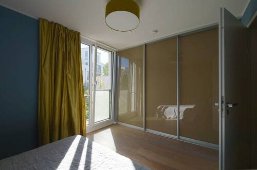 Zimmer 2 - 
