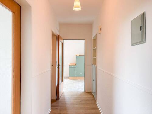 Flur - 3 Zimmer Etagenwohnung zur Miete in Hannover