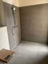 Bad mit Dusche - 