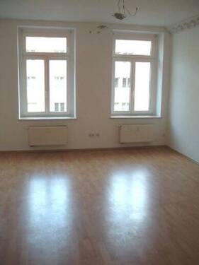 Wohnzimmer - 3 Zimmer Etagenwohnung zur Miete in Leipzig