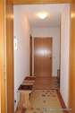 Flur zur Wohnungstür - 