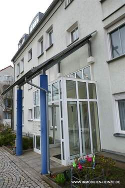 attraktiver, geschützter Hauseingangsbereich - 