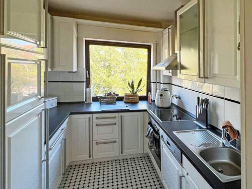 moderne, zeitlose Einbauküche - 