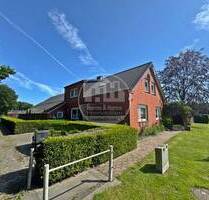 Neuer Preis! Geräumiges Landhaus mit verpachteter Weidefläche - Aurich Schirum