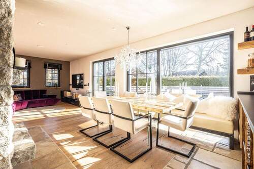 Großzügiger Essbereich - 