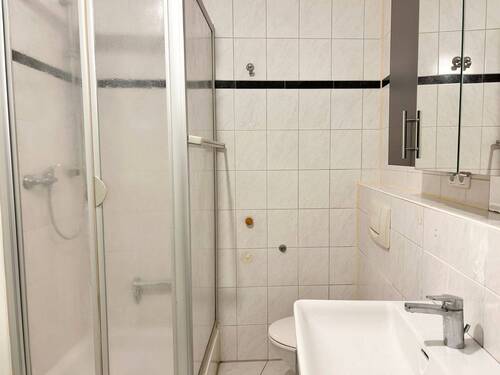 Badezimmer Ansicht 1 - 