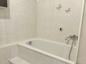 Badezimmer Ansicht 2 - 