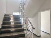 Hausflur - 3 Zimmer Etagenwohnung zur Miete in Fürth