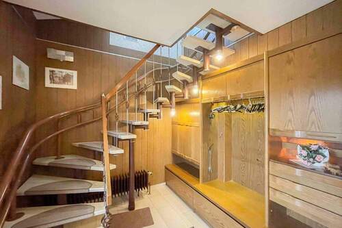 Flur - 7 Zimmer Einfamilienhaus in Lauenburg/Elbe