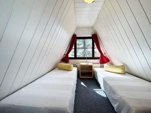 Schlafzimmer im OG in Südausrichtung - 