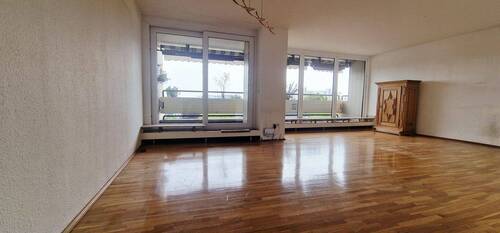 Home-Ex Immobilien - 01.2 Wohn- Esszimmer 1.jpg - Licht, Weite, Lebensqualität – Ihre neue 4-Zimmer-Wohlfühloase
