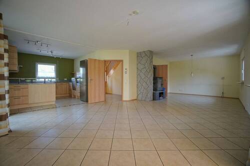 Wohnbereich und Küche - Einfamilienhaus mit 127,50 m² in Willstätt zum Kaufen