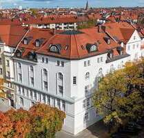 Zeitlose Eleganz. Großzügige Altbauwohnung in Jugendstil-Palais. - München Schwabing-West
