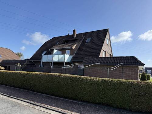 Seitenansicht Gartenseite - 2 Zimmer Etagenwohnung zum Kaufen in Jever