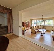 Gemütliche Immobilie mit Garten und 2 Garagen in ruhige Lage 66539 NeunkirchenFurpach