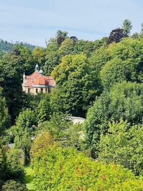 Ausblick. - 8 Zimmer Mehrfamilienhaus, Wohnhaus in Sonneberg