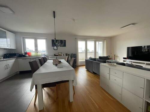 offener Wohn-Essbereich mit Küche - 2 Zimmer Etagenwohnung zur Miete in Henstedt-Ulzburg