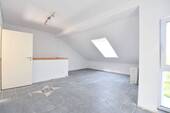 Zimmer im Dachgeschoss - 