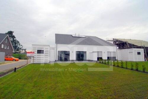 Rückansicht - 6 Zimmer Doppelhaushälfte in Meppen