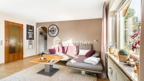 1. OG Wohnzimmer 1 2 - 