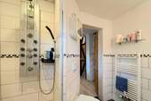 Badezimmer 1. OG (3) - 