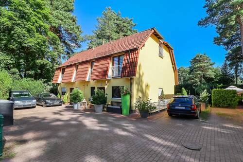 Hausansicht - Doppelhaushälfte mit 126,00 m² in Berlin zum Kaufen