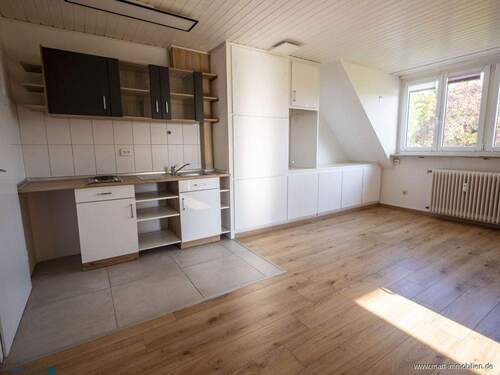 Küche + Wohnzimmer - Günstige und gemütliche 2 Zimmer Wohnung, Engen - Neuhausen