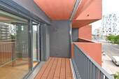Balkon mit Glasfenster - 