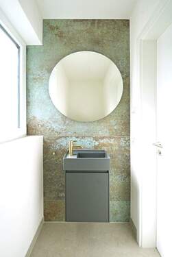 Referenzhaus: Gäste-WC - Doppelhaushälfte mit 177,00 m&sup2; in Landshut zum Kaufen