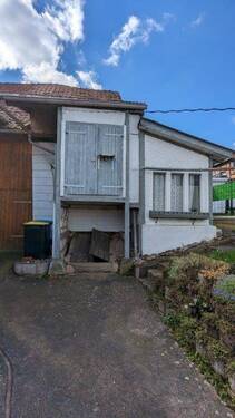 Scheunenanteil mit Anbauten - 6 Zimmer Einfamilienhaus in Römhild OT Bedheim