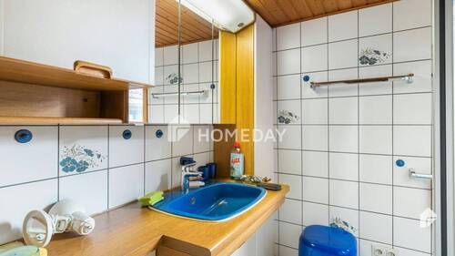 1. OG Badezimmer 1 - 