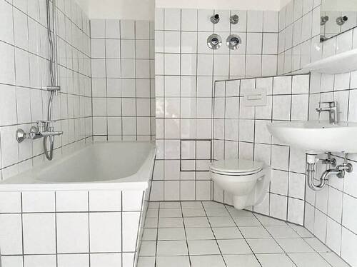 innenliegendes Bad mit Wanne - 