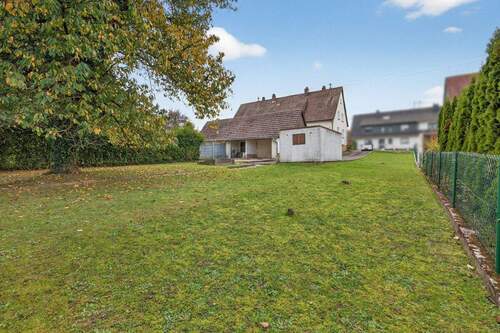 Rückansicht Grundstück - 5 Zimmer Doppelhaushälfte in Karlsruhe / Hohenwettersbach