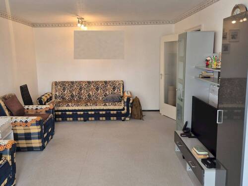 Wohnzimmer - 2 Zimmer Etagenwohnung zum Kaufen in Nürnberg