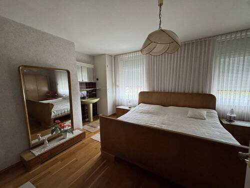 3084 Zimmer 2 OG - 