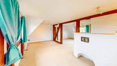 DG - Schlaf-/Wohnzimmer mit Grundofen - 